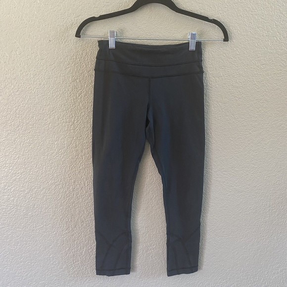 Lululemon Run Inspire Crop II Tight Leggings capri Solid Black Size 2 - Picture 5 of 16